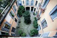 Temporary House - Milan Navigli Apartment 0*,  Italy